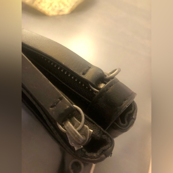 NWT Lucky Brand large black embossed large 100% leather crossbody shoulder purse - Picture 5 of 6